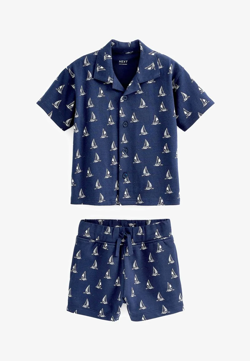 Next REVER COLLAR AND SET - Shorts - Navy Yacht Boat 3 Next REVER COLLAR AND SET - Shorts - Navy Yacht Boat