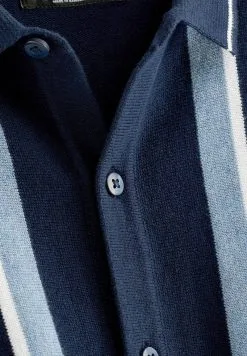 Next SHORT SLEEVE BUTTON THROUGH STANDARD - Strickjacke - Navy -Oberbekleidung Verkäufe 56c8e3ba081f4b9994537419f8b3105c