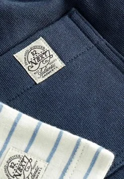 Next SHORT SLEEVE HENLEY AND SET STANDARD - Shorts - Blue White Stripe -Oberbekleidung Verkäufe 63ef71bb92ef4957bac3c004cbb7247f