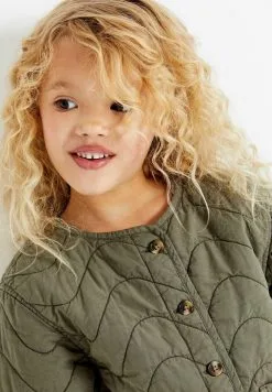 Oberbekleidung Verkäufe -Oberbekleidung Verkäufe 8945af610c8440a68989032cf0684023