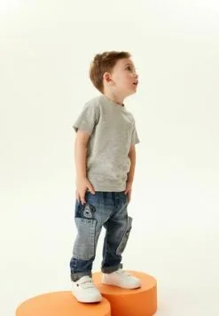 Next FARM CHARACTER NS STANDARD - Jeans Relaxed Fit - Mid Blue Denim -Oberbekleidung Verkäufe 8a54cf6c47ca4600b7df1e5cf19839d8