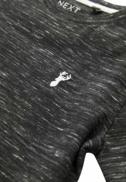 Next SHORT SLEEVES TEXTURED STANDARD - T-Shirt Basic - Black 10 Next SHORT SLEEVES TEXTURED STANDARD - T-Shirt Basic - Black -Oberbekleidung Verkäufe e8a474561d2b4c4a91f11479d09fd664