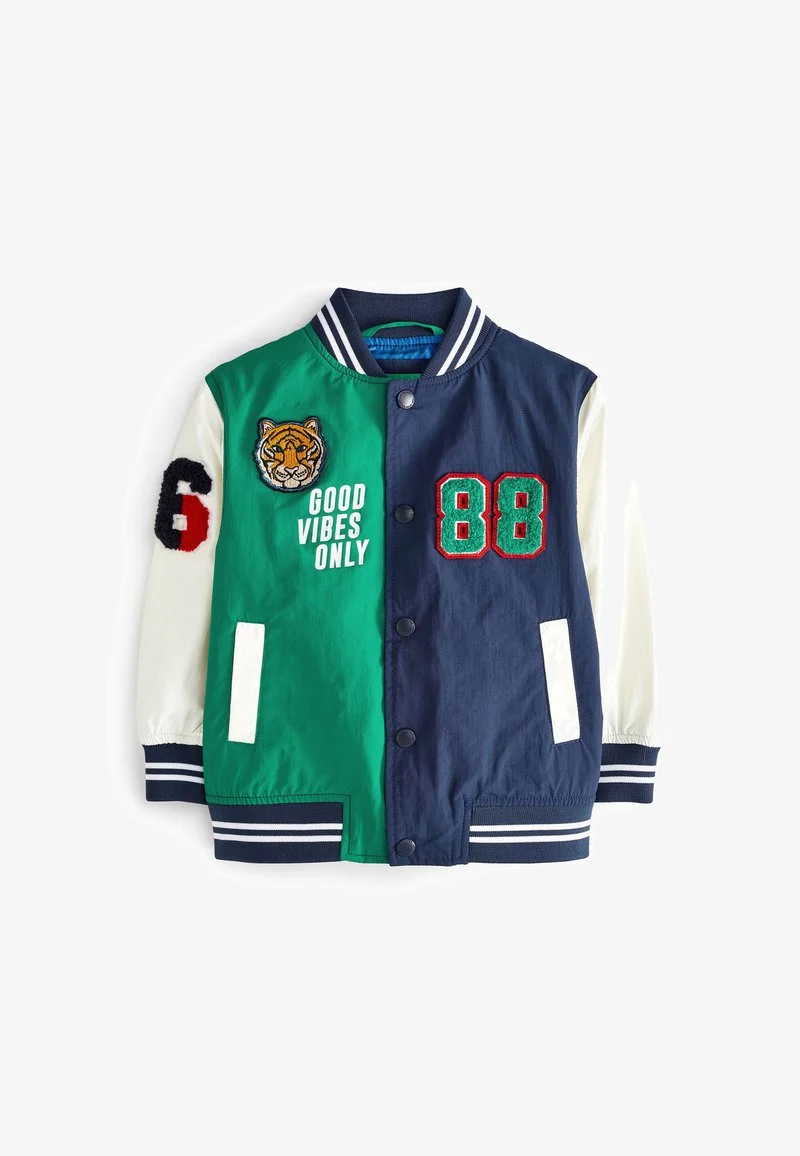 Next PATCHWORK BLOCK VARSITY STANDARD - Bomberjacke - Blue 7 Next PATCHWORK BLOCK VARSITY STANDARD - Bomberjacke - Blue – Bild 5