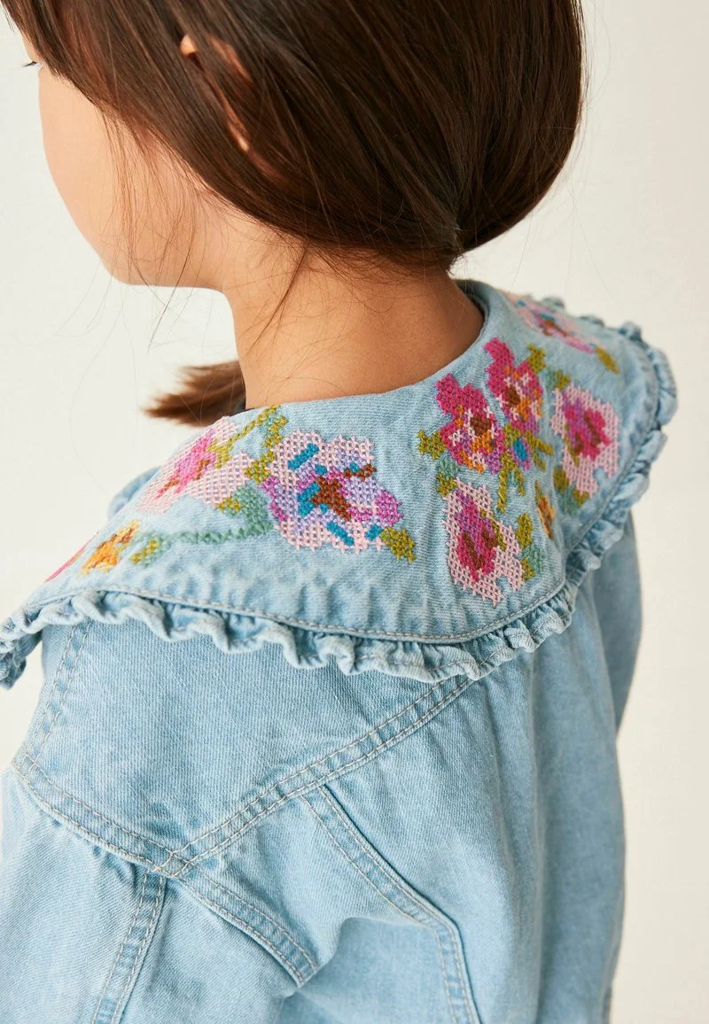 Next TAPESTRY STANDARD - Jeansjacke - Mid Blue 6 Next TAPESTRY STANDARD - Jeansjacke - Mid Blue – Bild 4